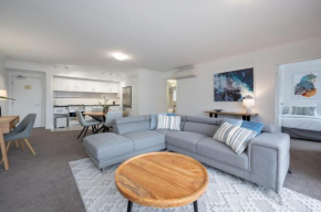 Mounts Bay Stay 2 Bedroom Apt - Free Parking- Pool-Wi-Fi